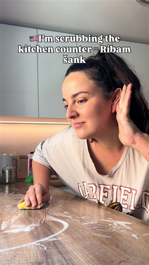 Kitchen Cleaning Tips: How to Get Counters Foamy Fast