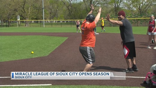 Miracle League of Sioux City opens season