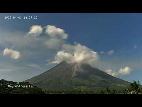 Mayon Volcano [Node 2 IR Camera]: 24-Hour Time-lapse [300x Speed] - April 01, 2026