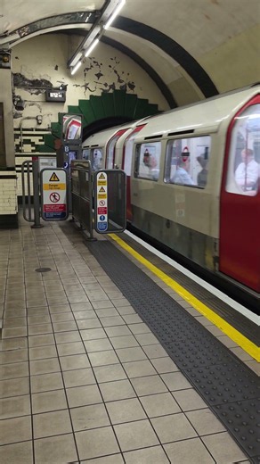 London Underground Bakerloo Line 1972 Stock Train Departing From Marylebone 23 July 2026 #shorts