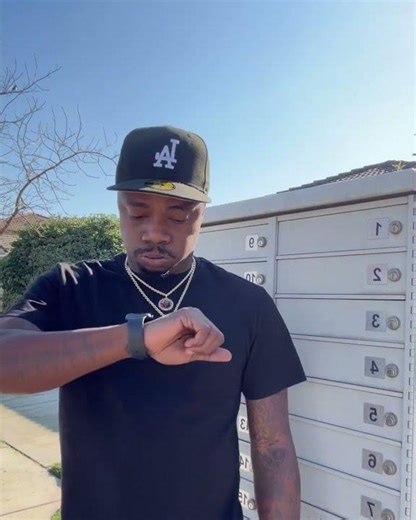 The mailman running a little late today 🤦🏾‍♂️ #shorts