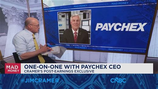I see no signs of layoffs or recession, says Paychex CEO