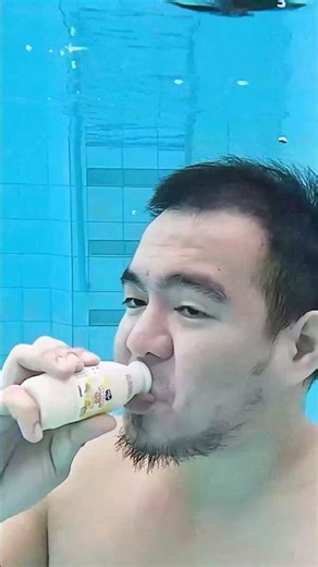 Burp Sting vs Melon Yogurt Underwater