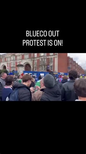 🚨BREAKING! CFC supporters have arrived for a protest outside Stamford Bridge! | Just Chelsea