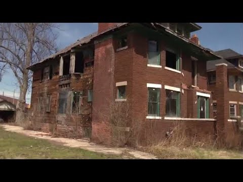 ‘The sky is falling’: Detroit residents warn crumbling homes in neighborhood are about to collapse