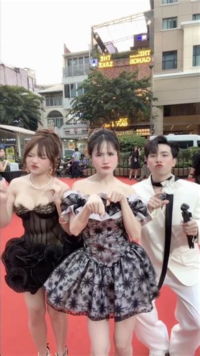 Whatever works, guys 🥰🥰 Go big! #veve #trending