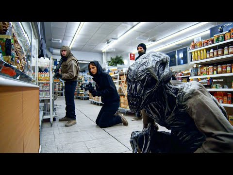 Criminals Trying to Rob a Supermarket Unaware it is an Alien Breeding Ground l movie recaps