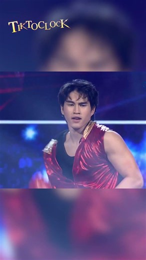 ANTON AT BRUCE, NAGSUNTUKAN SA ‘TIKTOCLOCK!’ #shorts | TiktoClock