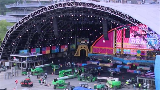 Video and audio testing underway on the NFL Draft stage