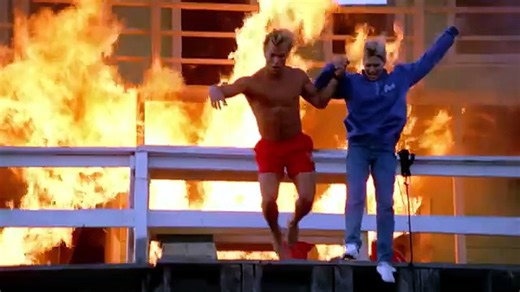 Baywatch Saison 1 - Baywatch Remastered | Official Trailer (EN)