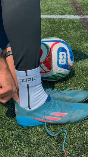Starting the day with a top bins 🔝🗑️ #football #soccer #asmr #freekick #worldcup