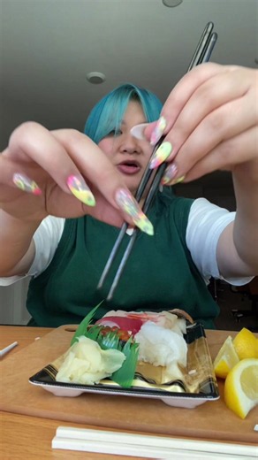How to use chopsticks properly it’s not all the same!