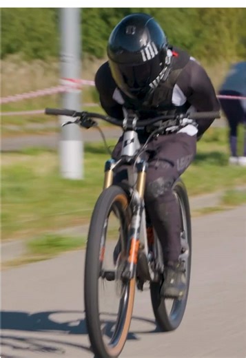 Fastest Cycling Speed (No Hands) by Marcin Nowak