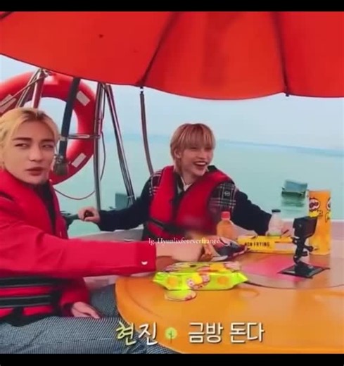 Hyunlix Moments: Hyunjin & Felix from Stray Kids ✨🔥