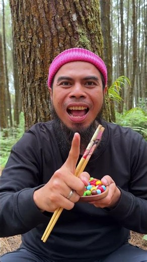 Struggling with Chacha? Try This Chopstick Hack 🥢 #camping #survival #lifehacks #outdoors