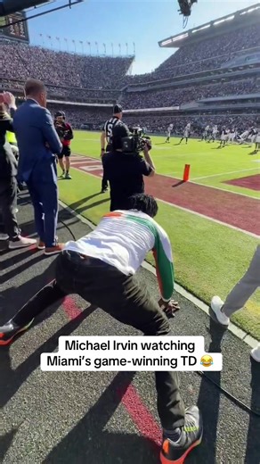 Michael Irvin’s sideline stance 😭 (via @Michael Irvin) #cfb #collegefootball #cfp #miamitexasam #michaelirvin
