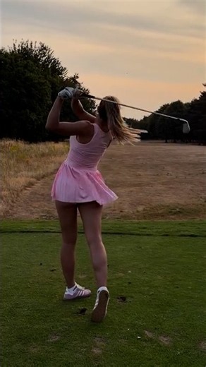 Amazing Golf Swing you need to see | Golf Girl awesome swing | Golf shorts | Lucy