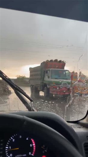 truck Damper Lorry Dumper Mazda long wheeler long chassis sunset with rain