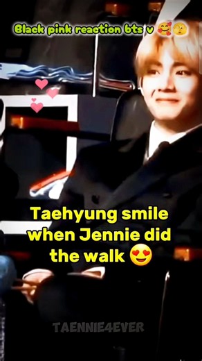black pink Jennie solo ✨ performance cute 🥰 walk reaction💜 teahyung smile when Jennie 😊 #blackpink