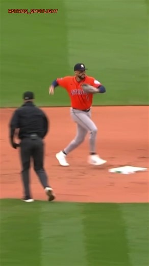 Astros Clinch Game with Incredible Double Play