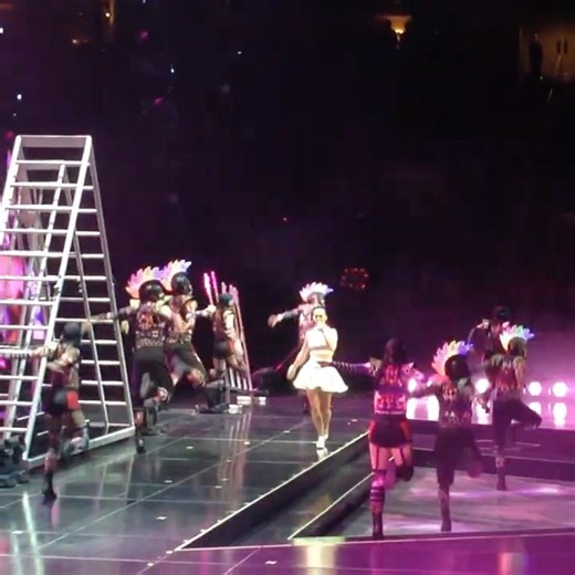 Roar by Katy Perry on The Prismatic World Tour