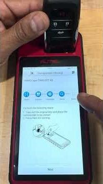 Watch Me Clone a Car Key Chip with the Autel KM100 ( using Autel at100 superchip)