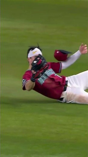 Carroll with the siding grab ⚾