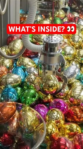 Strange Claw Machine 👀