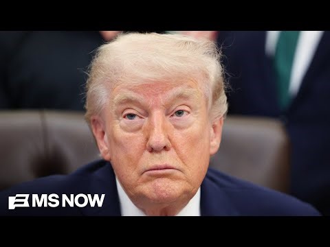 'Political quagmire': Trump's approval rating at an all-time low