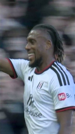 Alex Iwobi's first goal of the season. 🎯