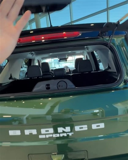 Birchwood Ford on Regent on Instagram: "Watch Scott as he walks you through some of the key features and details of the 2025 Ford Bronco Sport. • 4x4 Standard • 1.5 l Ecoboost Ecoboost Engine with 180 Horsepower • 13.2” Centre Stack Touchscreen To learn more click the link in our bio . . #experienceiseverything #BirchwoodAuto #birchwoodford"