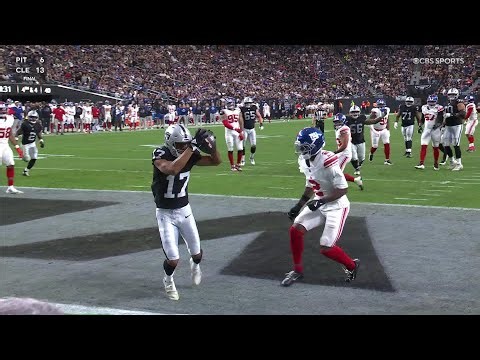 Geno Smith finds Tyler Lockett in the back of the endzone