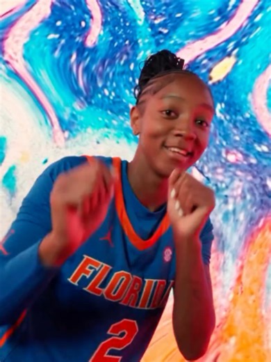 The Gators are ready for the season to begin! 😎 🎥 IG/gatorswbk #NCAAWBB #womensbasketball #gators #florida #collegesports