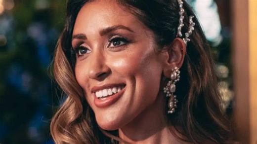 Former MAFS star faces backlash over Final Vows dress