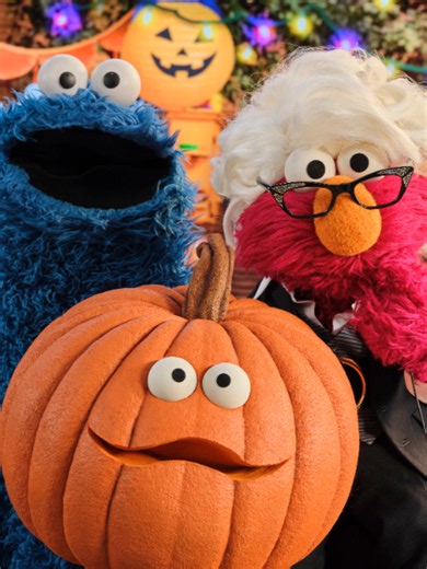Happy Halloween. That’s all. #SesameStreet #Elmo | elmo