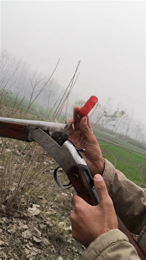 12 Gauge Shell Smoke Explosion!