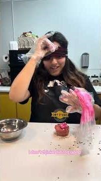 Blindfolded Cupcake Decorating Challenge