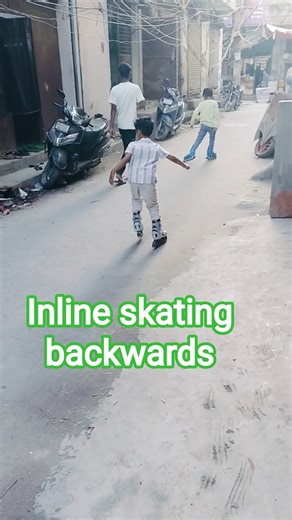 Inline skating backwards #inlineskating #skatingboyaddu #foryouシ #viralfbreelsfypシ゚ #nonfollowersシ゚