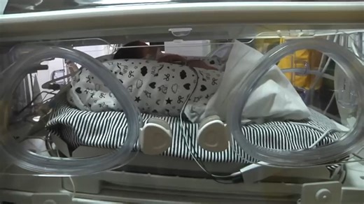 Cases of highly contagious virus that's particularly dangerous for babies surging: CDC