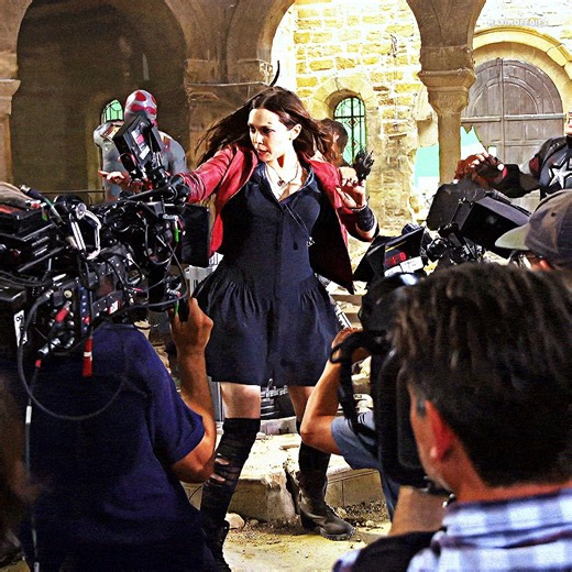 elizabeth olsen as wanda maximoff behind of the scenes of ‘avengers: age of ultron’ (2015).