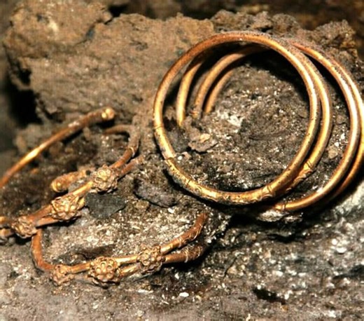 I Discovered a Hidden Million-Dollar Treasure Beneath Massive Rocks! | Treasure Hunter