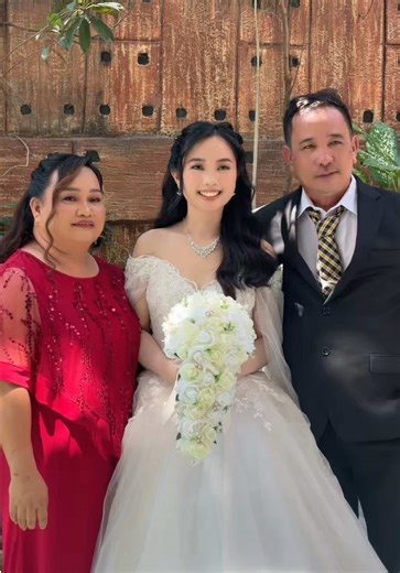 Crystal Diaries: Wedding Photoshoot with Parents