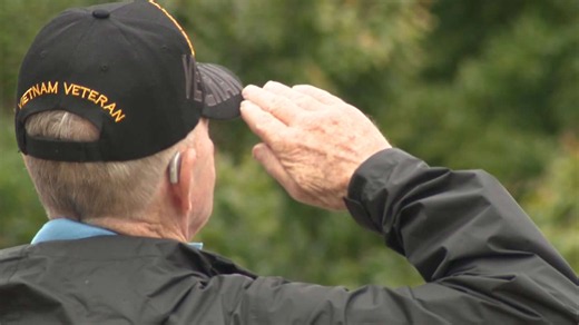 Tom Ackerman honors veterans during Honor Flight Part 2