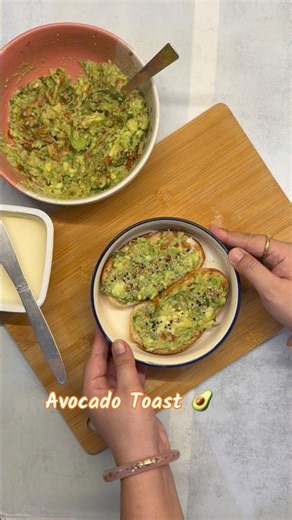 avocado toast recipe, easy avocado toast, healthy breakfast