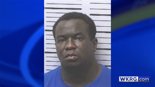 Mobile man accused of chasing woman after assaulting her: MPD