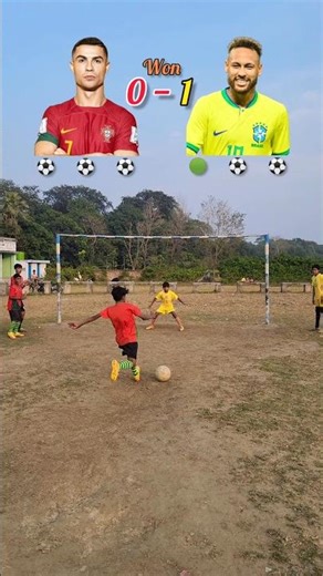 Team Ronaldo vs Team Neymar Jr CHALLENGE #shorts #football #challenge #ronaldo #neymar #youtube