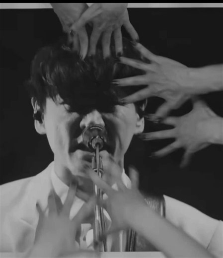 サカナクション「怪獣」MAJ(ミュージックアワードジャパン)2026のライブは 「ミュージック」MVの演出からヒント得たのかな😳 とにかくカッコいい🤩 #サカナクション #MAJ2026 #怪獣 #ミュージック #MV
