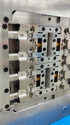 injection molding is an art project....#stamping #mould #precision #madeinchina #injection