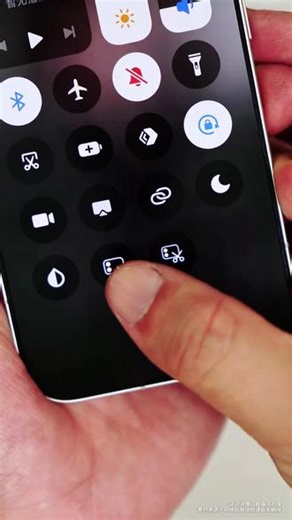 月初吃土，月末续命，小米17Pro就是打工人的“电子布洛芬”！#数码科技 #性价比 #手机 #小米17Pro #好物推荐🔥 @DOU 小助手