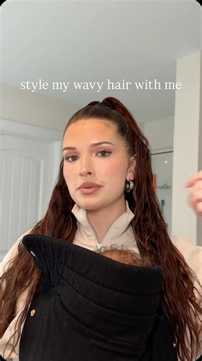 jade amber on Instagram: "styling my naturally wavy hair in like 2 seconds bc I have things ta doooooo. using @lorealparis slick back cream #hairstyles #wavyhair #naturalhairstyles #halfuphalfdownhairstyle #curlyhair"